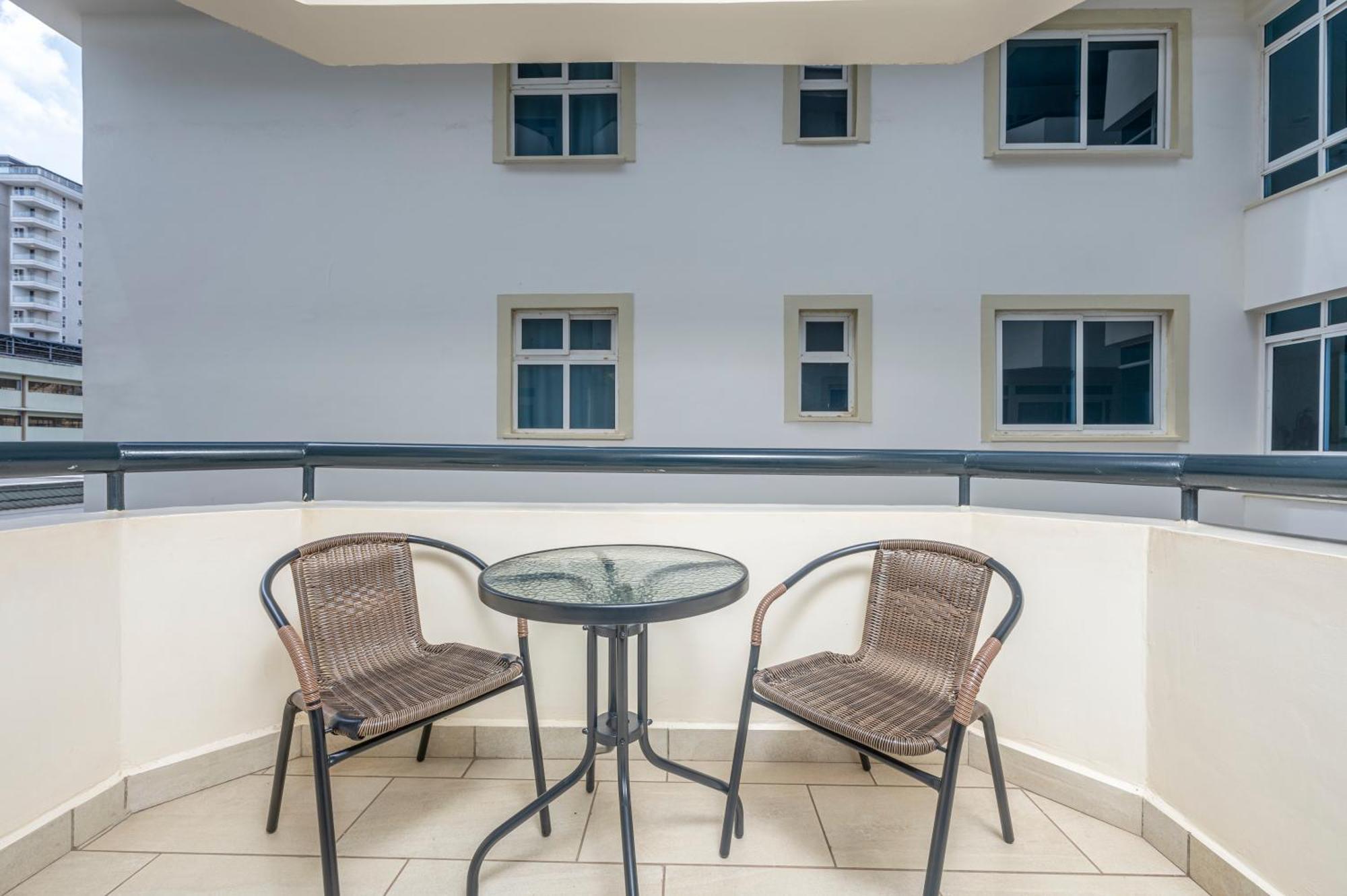 Roma Court Serviced Apartments Nairobi Exteriör bild