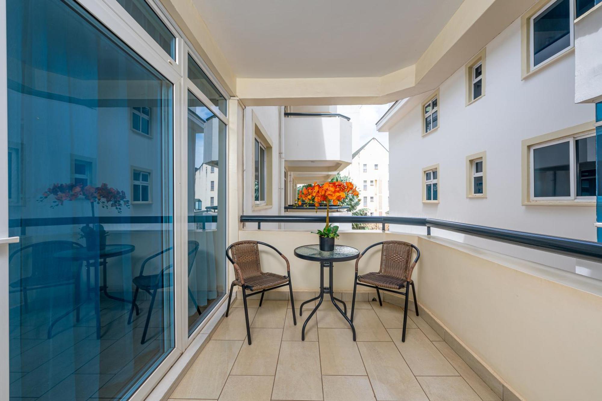 Roma Court Serviced Apartments Nairobi Exteriör bild