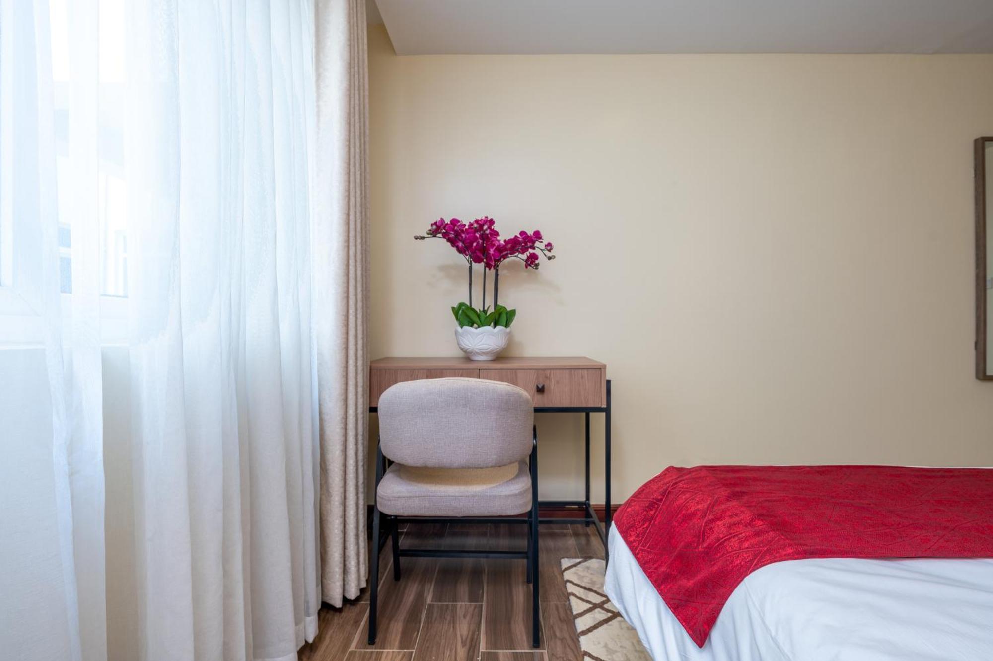 Roma Court Serviced Apartments Nairobi Exteriör bild